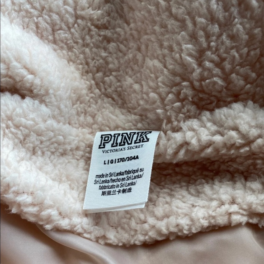 🆕Victoria Secret Sherpa Jacket - Picture 4 of 4